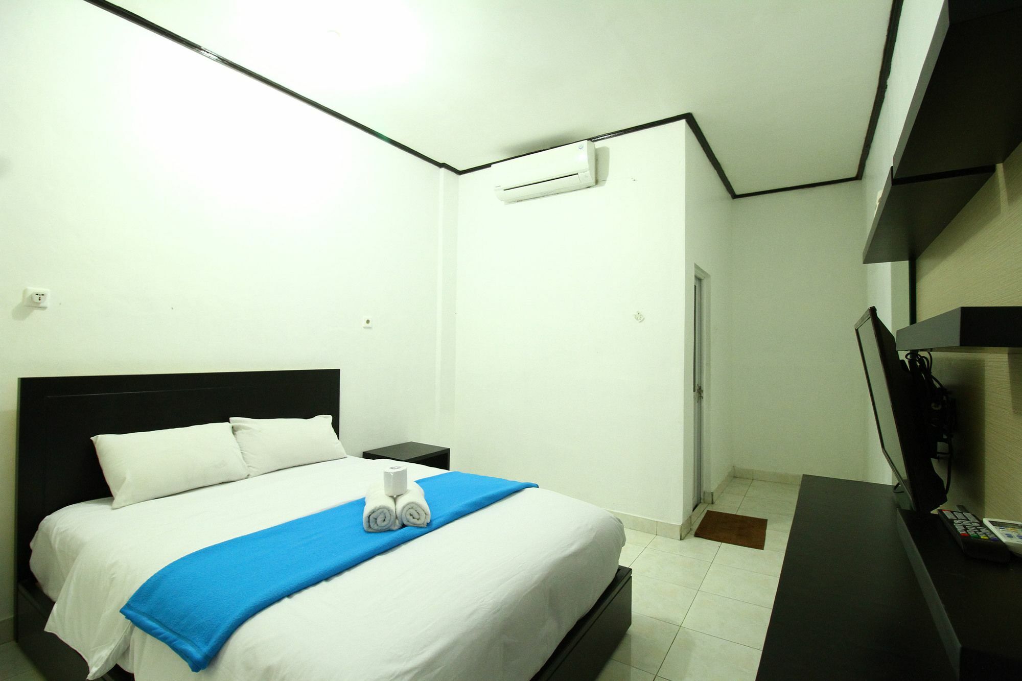 Dua Dara Inn Kuta Legian  Exterior photo